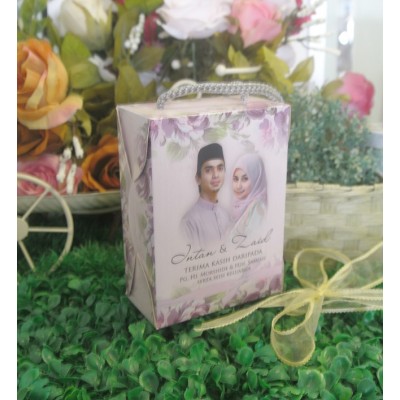 Gift Box R Romance A Purple